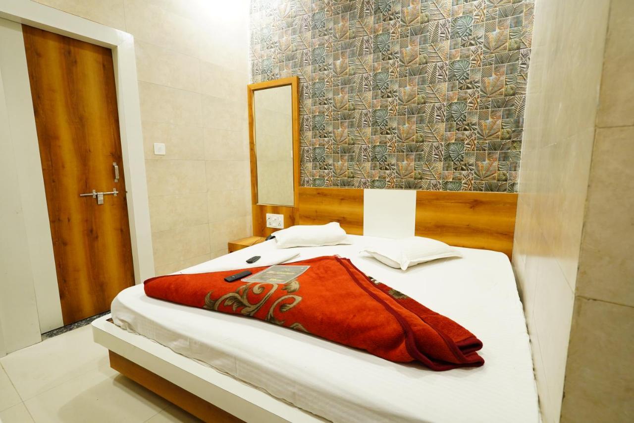 Hotel New Sundaram 150 Mtrs From Dargah Ajmer Esterno foto
