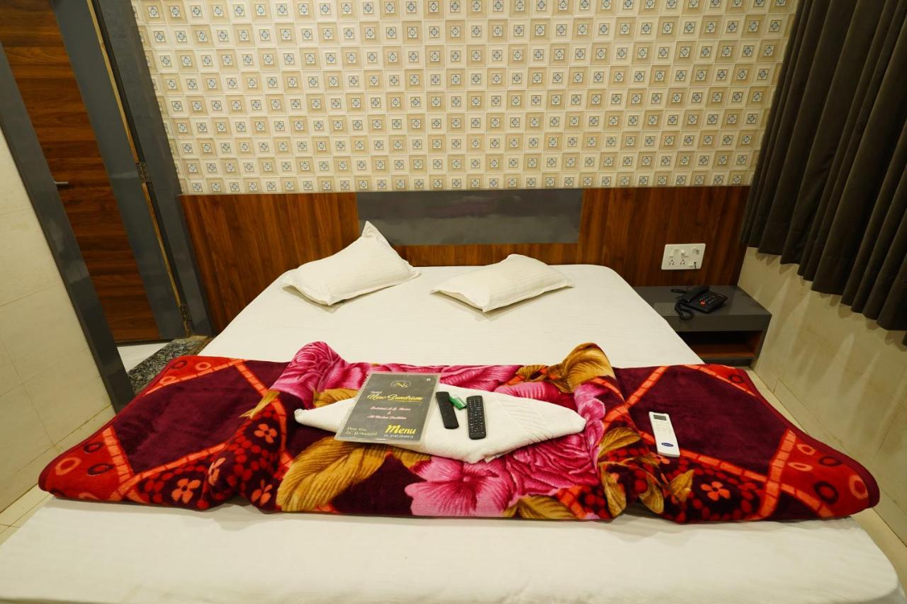 Hotel New Sundaram 150 Mtrs From Dargah Ajmer Esterno foto