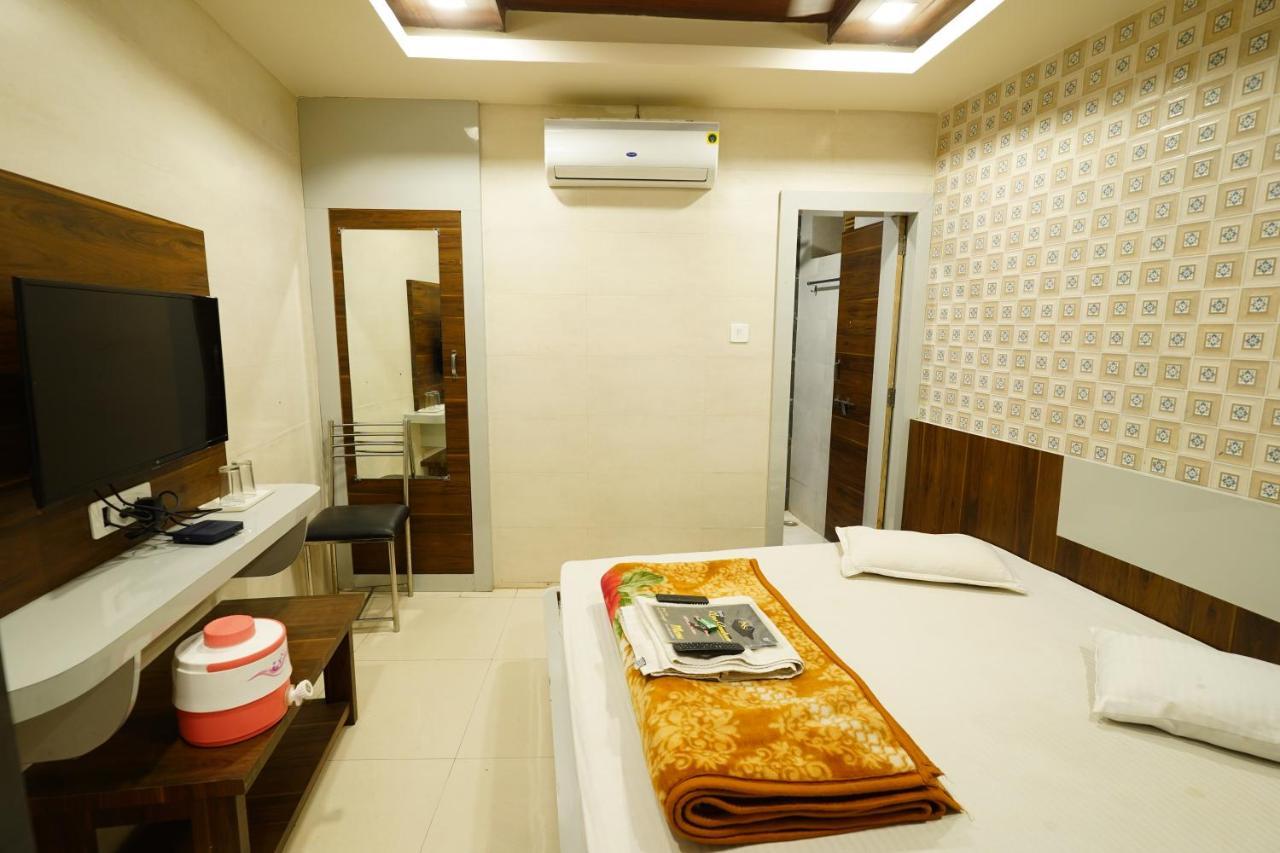 Hotel New Sundaram 150 Mtrs From Dargah Ajmer Esterno foto