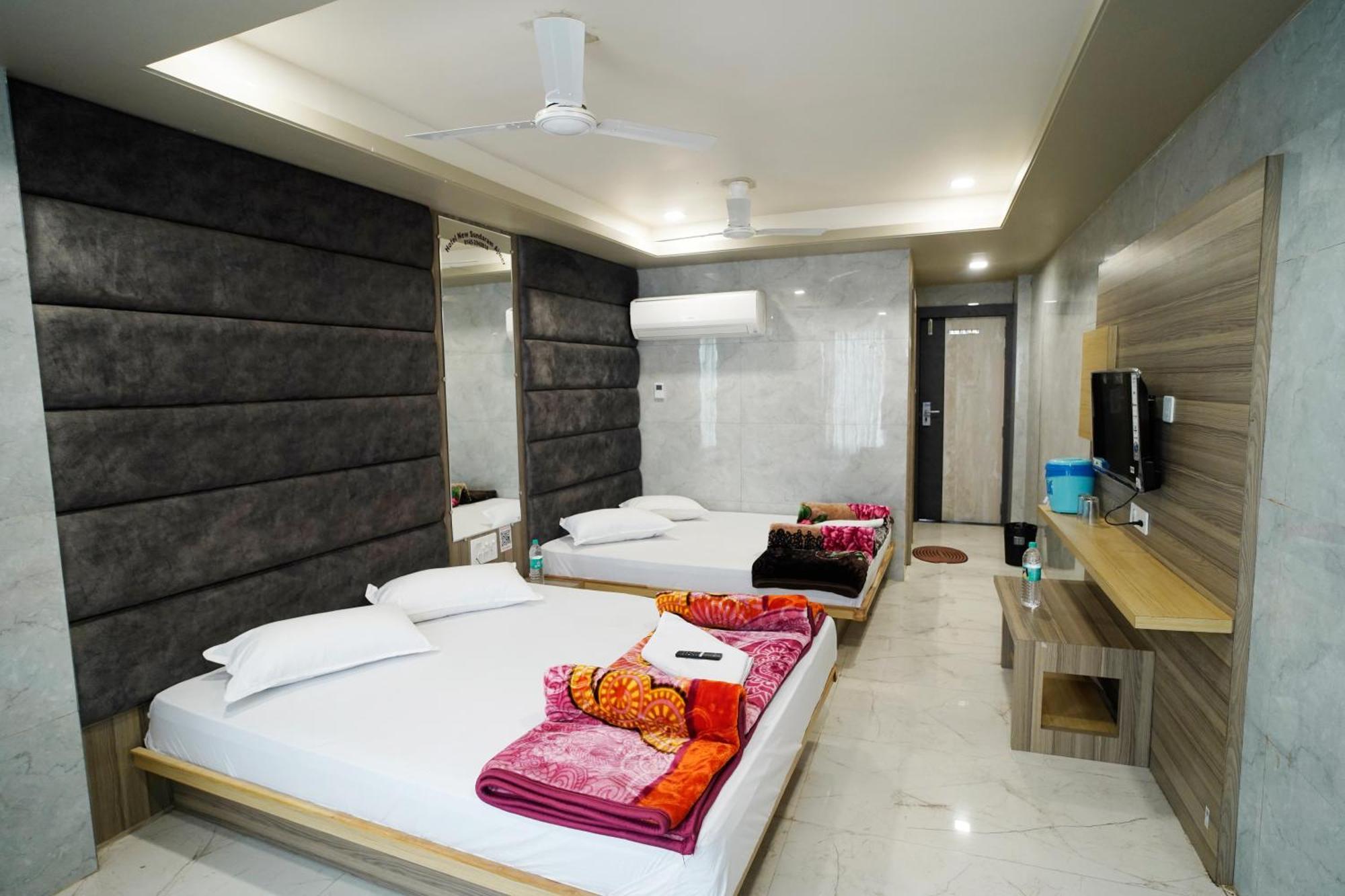 Hotel New Sundaram 150 Mtrs From Dargah Ajmer Esterno foto