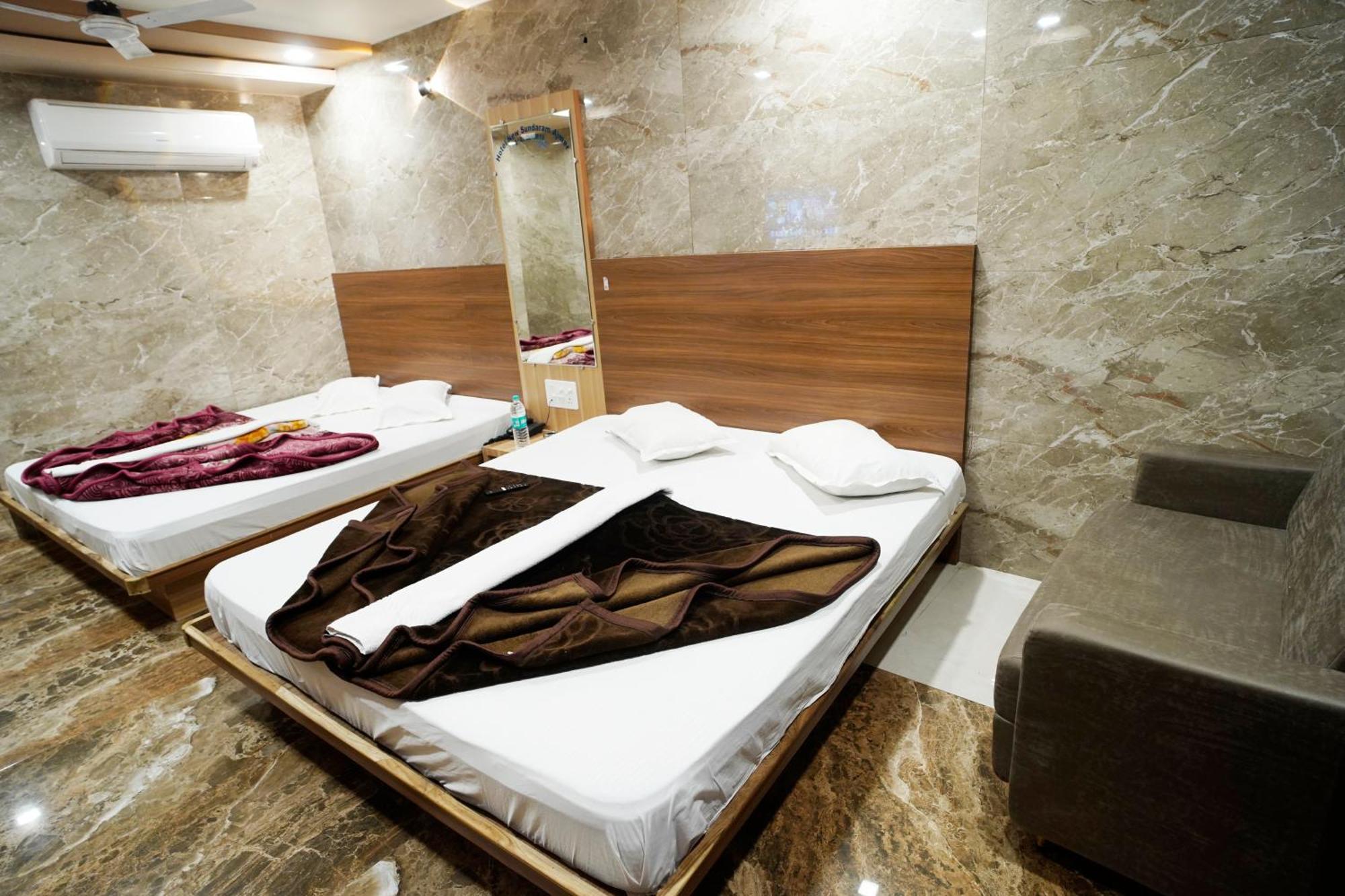 Hotel New Sundaram 150 Mtrs From Dargah Ajmer Esterno foto