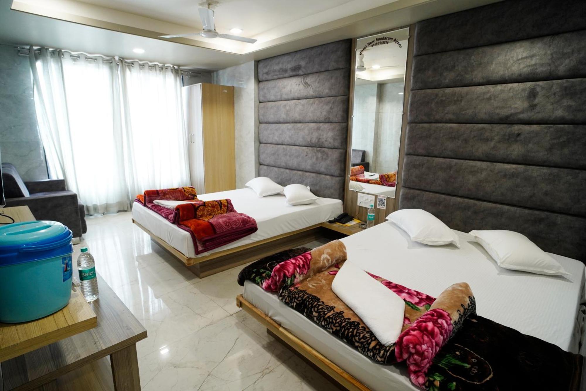Hotel New Sundaram 150 Mtrs From Dargah Ajmer Esterno foto