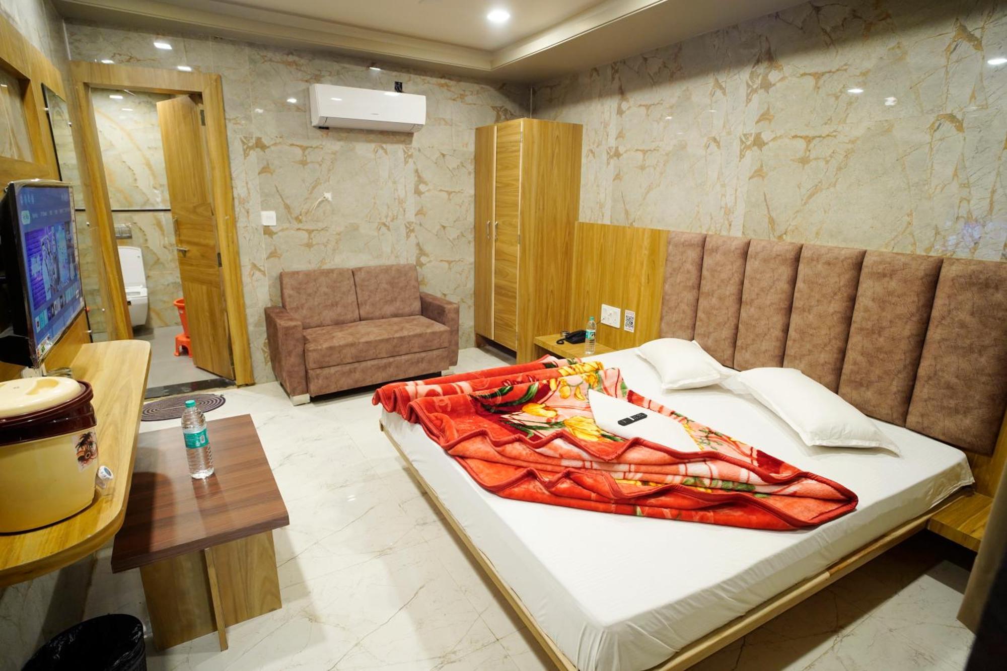 Hotel New Sundaram 150 Mtrs From Dargah Ajmer Esterno foto