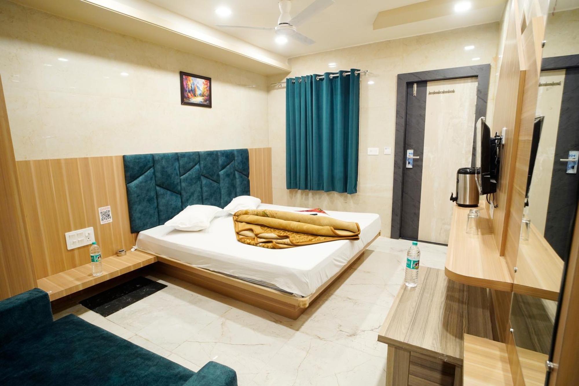 Hotel New Sundaram 150 Mtrs From Dargah Ajmer Esterno foto