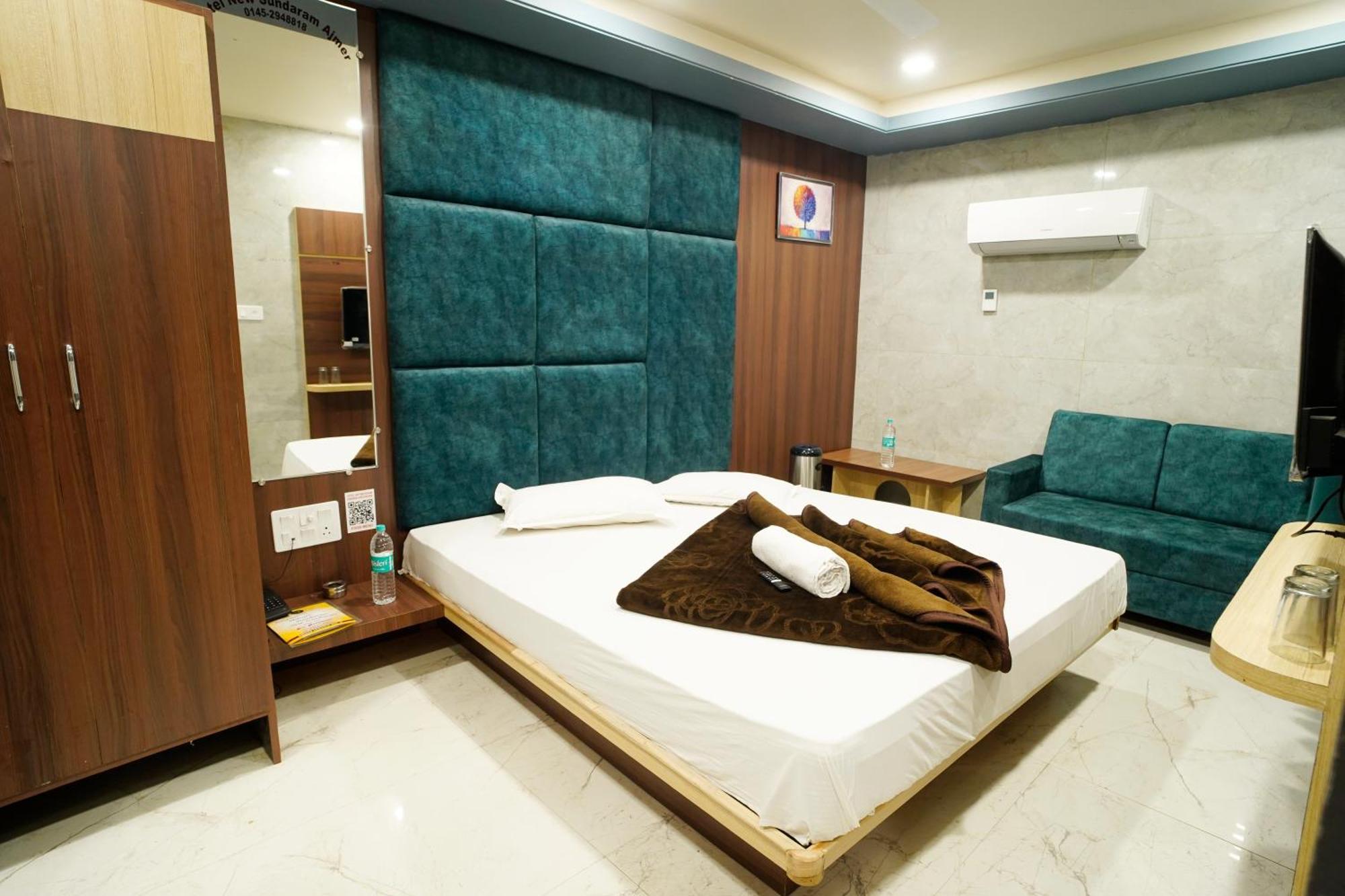 Hotel New Sundaram 150 Mtrs From Dargah Ajmer Esterno foto