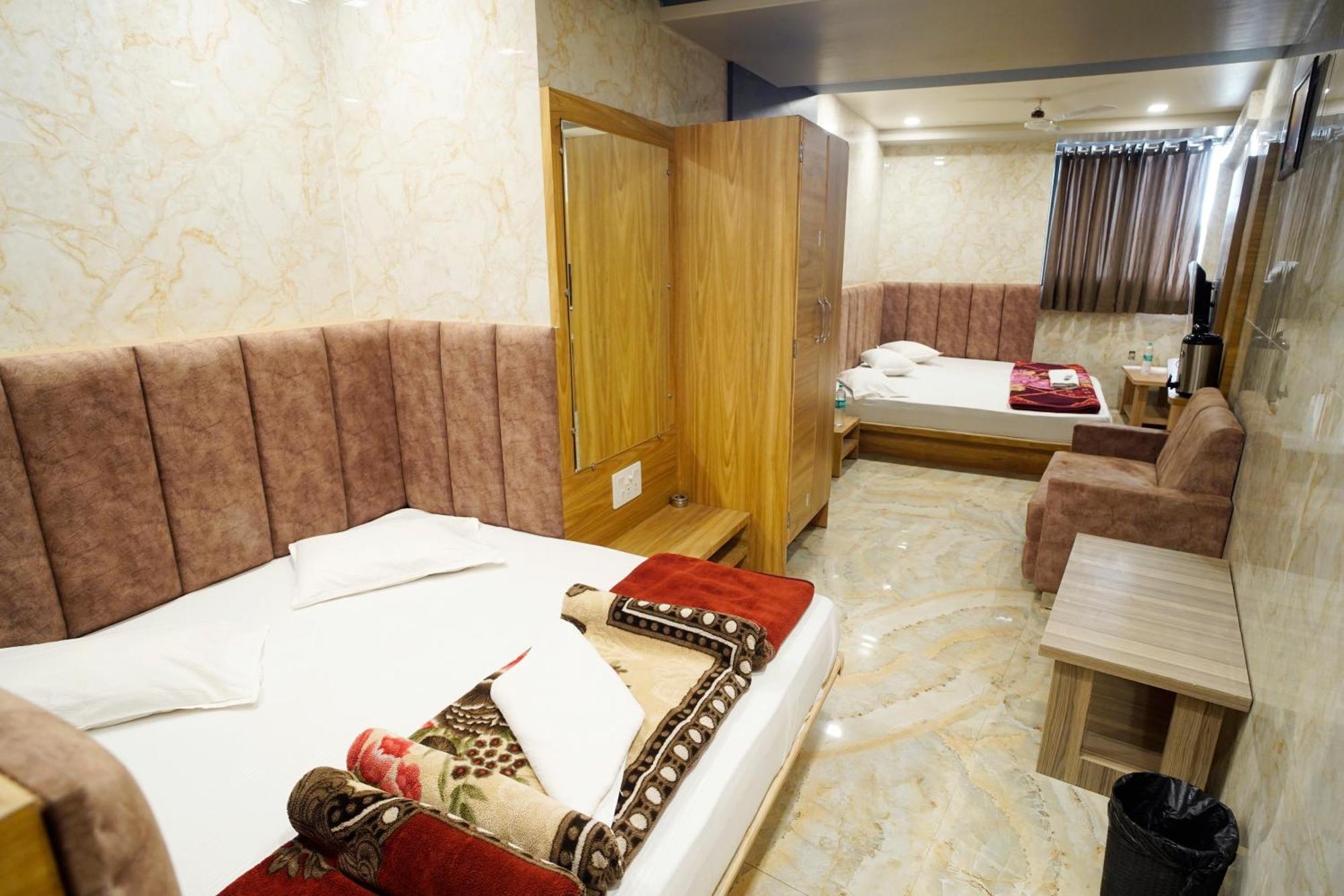 Hotel New Sundaram 150 Mtrs From Dargah Ajmer Esterno foto